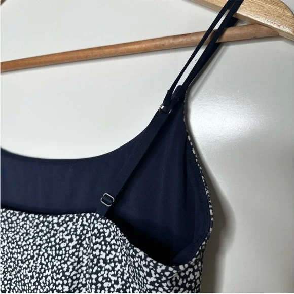 Abercrombie & Fitch Navy/White Spot Traveler
Mini Dress Size XS - Picture 7 of 13